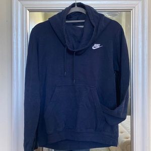 Nike sweatshirt, size M, great used condition!